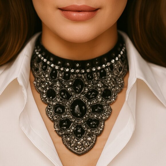 Jewelry - Statement Bib Necklace Silver Black Classic Glam Festival Jewelry OS